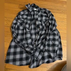 Men's Black and Gray wrangler button up
